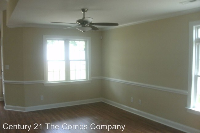 Foto del edificio - 3 br, 2 bath House - 2718 Shire Lane