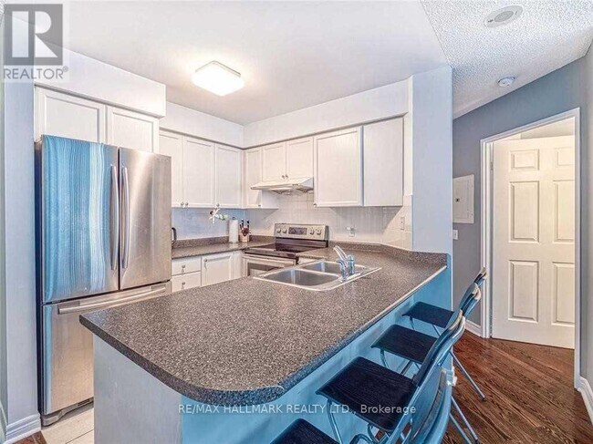 Photo du bâtiment - 18-1718 Parkview Ave