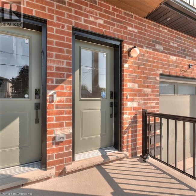 Building Photo - 578 Guelph St