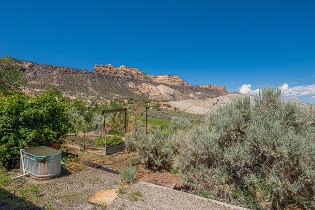 Building Photo - 2141 Redcliff Cir