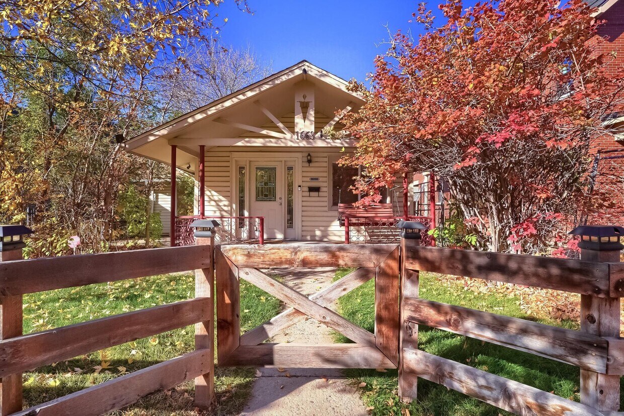 Primary Photo - Very Nice 3 bedroom Home in Platt Park