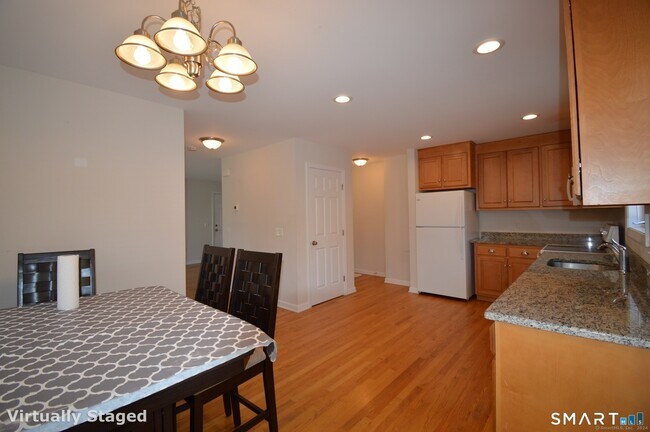 Foto del edificio - 173 Saybrook Rd