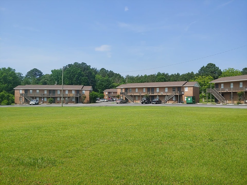 Primary Photo - 1465 Sutton Bridge Rd