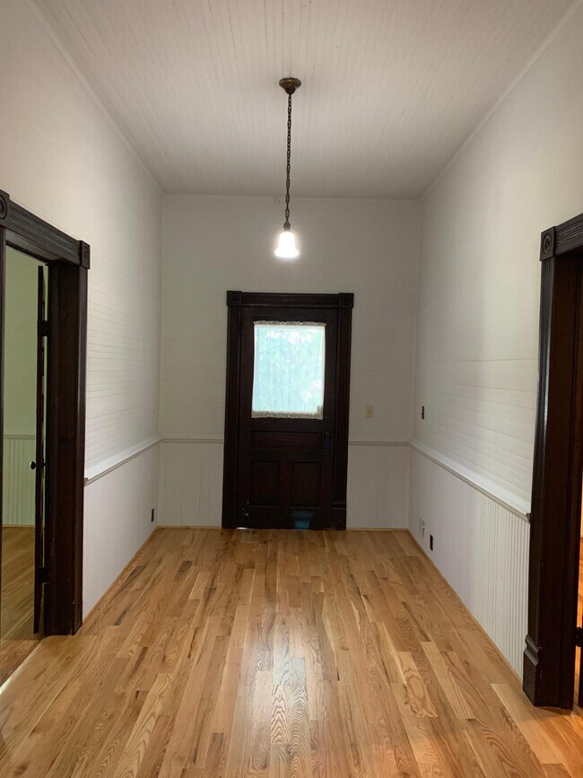 Building Photo - 8422 Pendergrass Rd