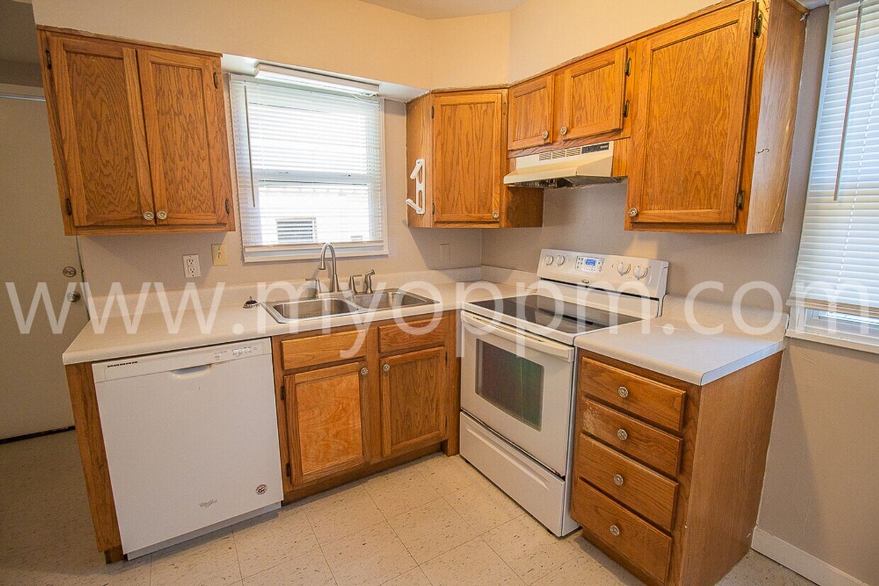 Primary Photo - Recently Updated House | Old Towne Bellevue