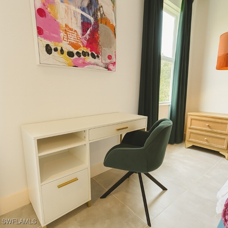 Foto principal - 3064 Van Buren Ave