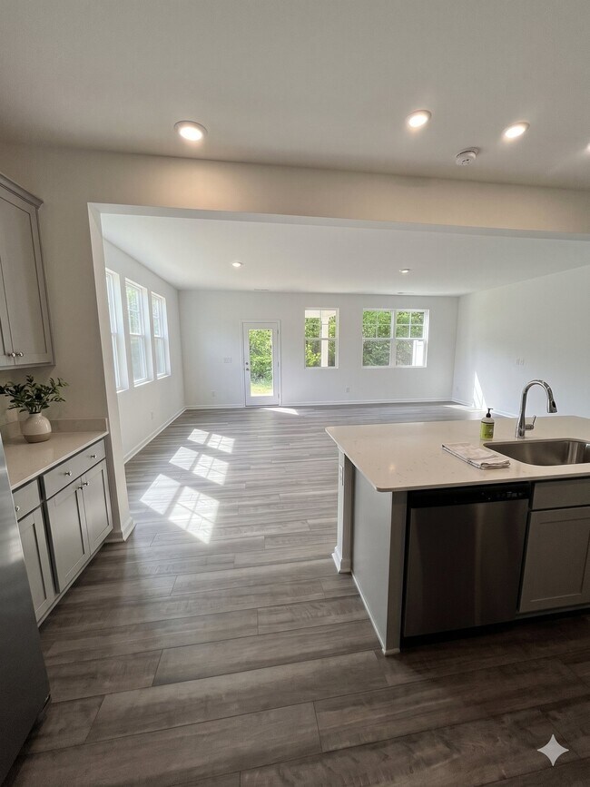 Foto del edificio - 296 Thompson Overlook Wy