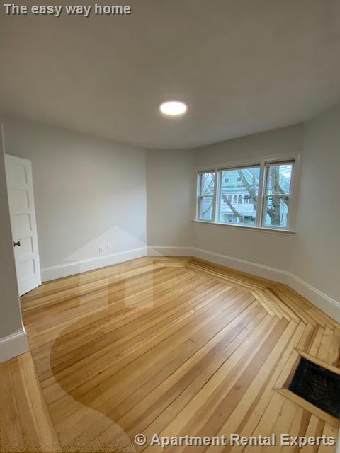 Primary Photo - Davis / Porter - Gut Reno 3 Bed with Moder...