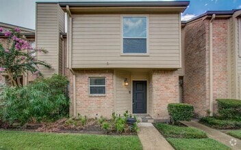 Building Photo - 926 Memorial Village Dr