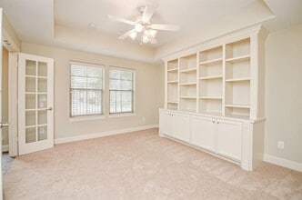 Building Photo - 222 Knox St