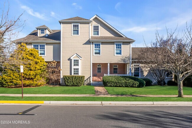 Foto del edificio - 118 Beacon Blvd