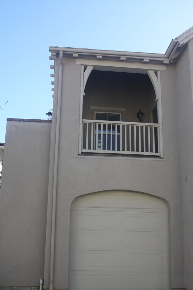 Attached Single Garage - 2027 Bayporte Way