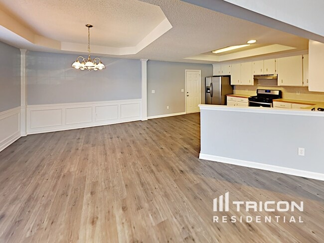 Building Photo - 1720 Ben King Rd