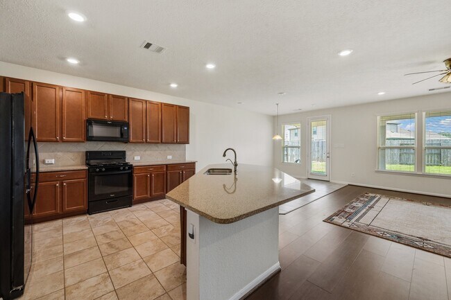 Building Photo - 20602 Pioneer Oak Ln