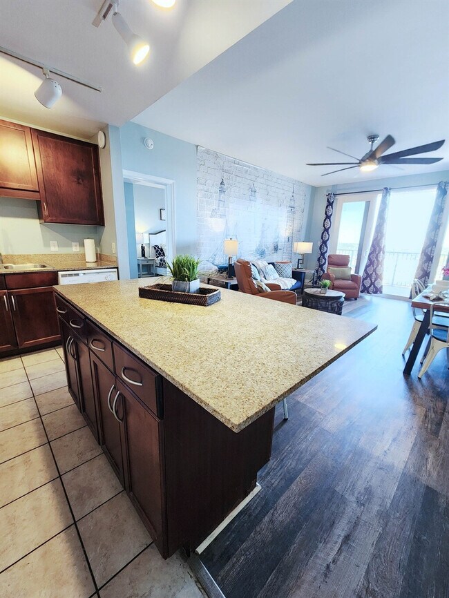 Foto del edificio - 102 Gulfside Ct