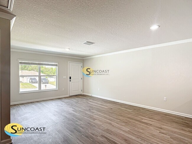 Foto del edificio - 121 Midway Rd