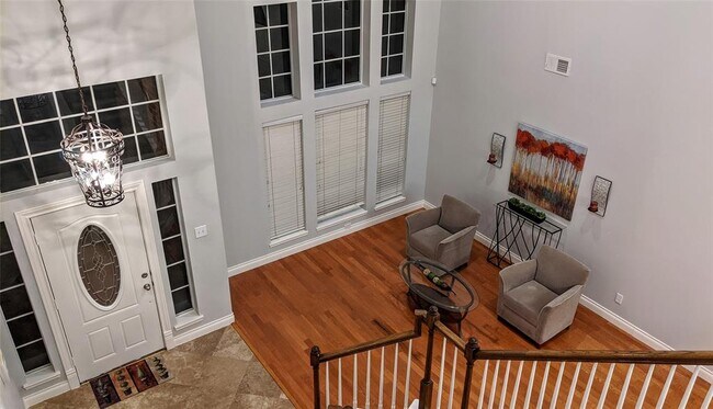 Foto del edificio - 16114 Charter Rock Dr