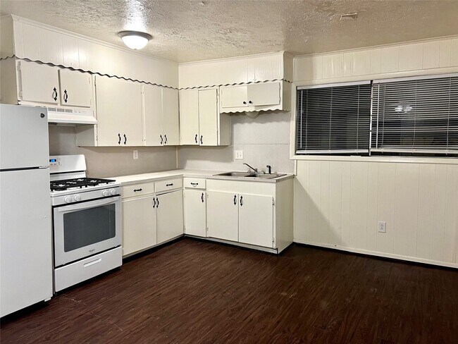 Foto del edificio - 1014 E 23rd St