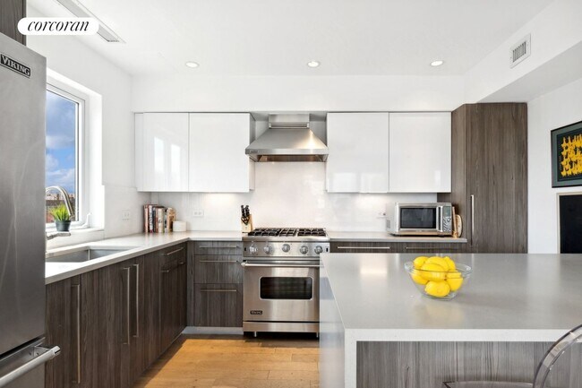 Foto del edificio - 952 Columbus Ave