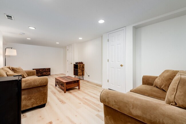 Foto del edificio - 4423 Vance Ave