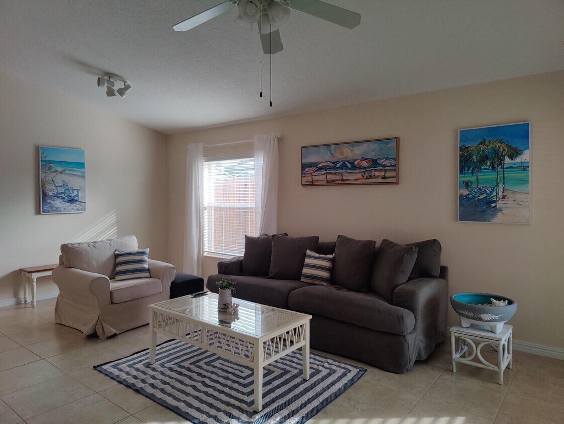 Foto principal - 5795 SE Mitzi Ln