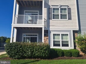 Building Photo - 37684 Ulster Dr