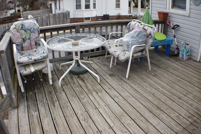 Foto del edificio - 220 S Pleasant Ave