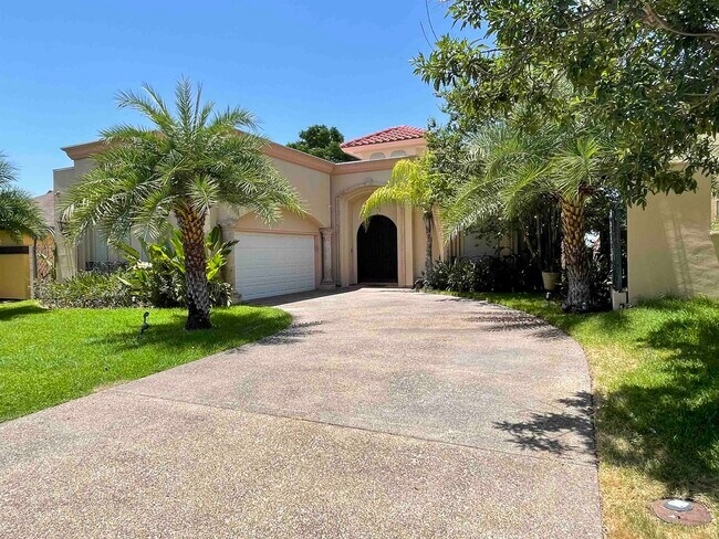 Foto del edificio - 232 Middleston Dr