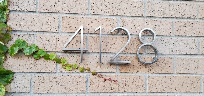 Foto del edificio - 4128 W Wilcox St