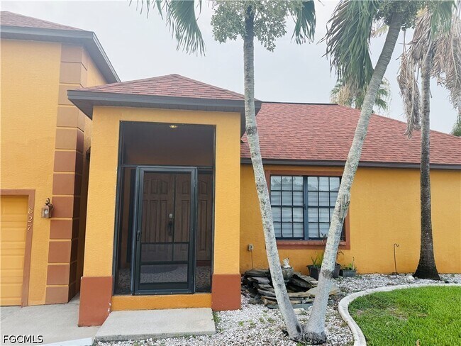 Foto del edificio - 827 SW 24th St