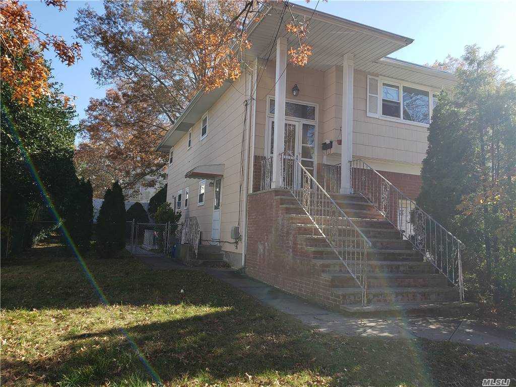Primary Photo - 1339 Woodside Ave