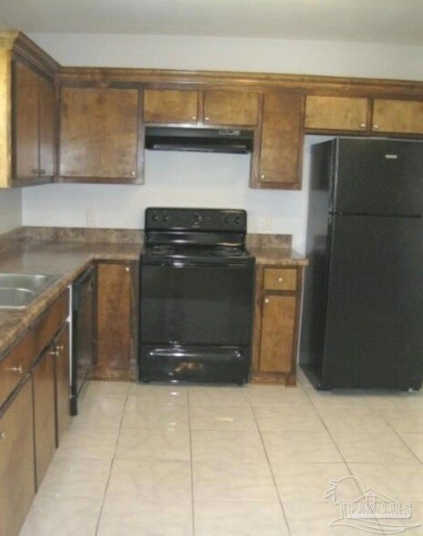 Foto del edificio - 4608 Centerpointe Dr
