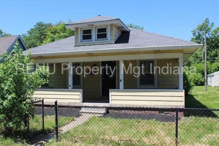 Primary Photo - 4714 Wellington Ave
