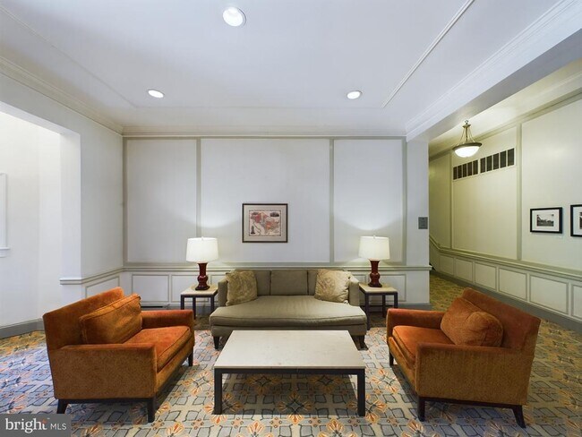 Foto del edificio - 3051 Idaho Ave NW