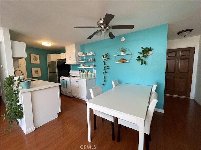 Photo - 5700 Etiwanda Avenue Unit 282