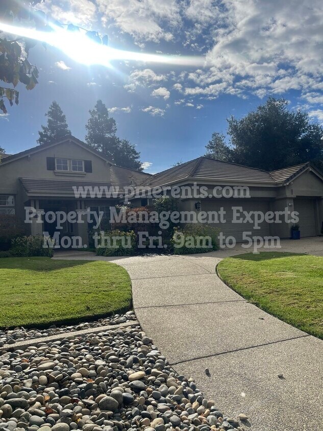 Primary Photo - 4260 Pebble Beach Dr