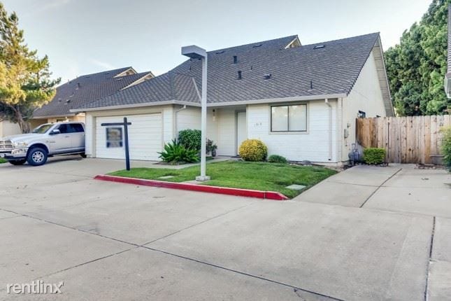 Building Photo - 3 br, 2 bath House - 1919 East Century Place