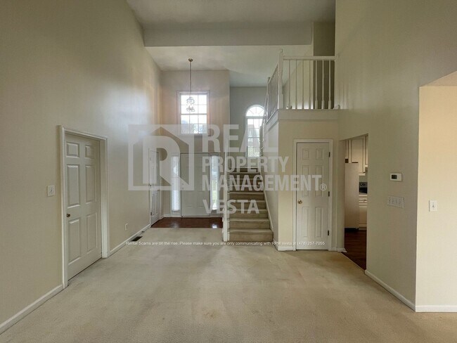 Foto del edificio - 425 Ashville Dr