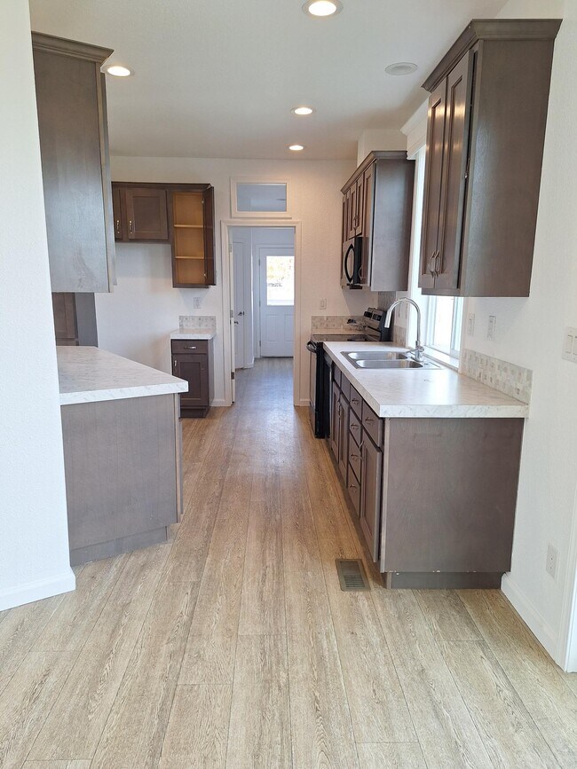 Foto del edificio - 21226 Hwy 175