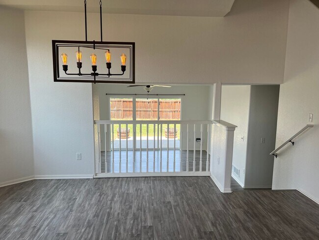 Foto del edificio - 301 W Cottonwood St