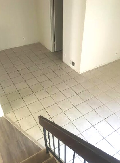 Building Photo - 3133 Acorn Ct