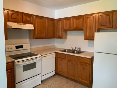 Primary Photo - 611 Fenton Pl