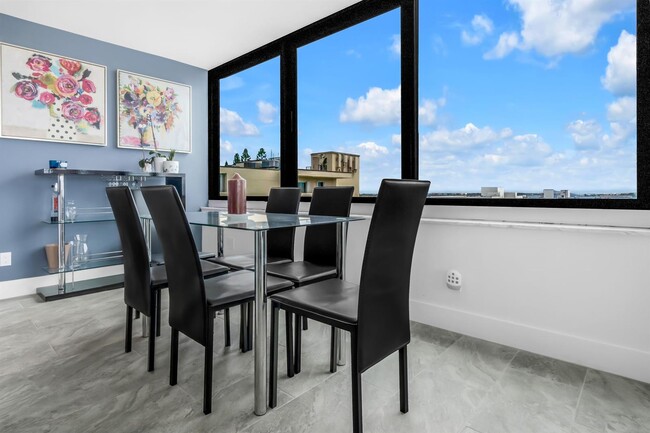 Foto del edificio - 3589 S Ocean Blvd