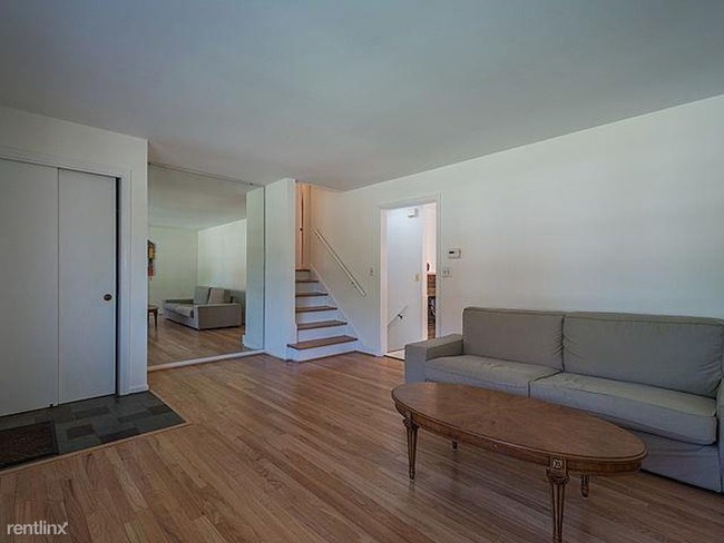 Building Photo - 4 br, 2 bath House - 2045 Norfolk St