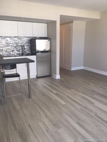 Foto del edificio - 1250 West Ave