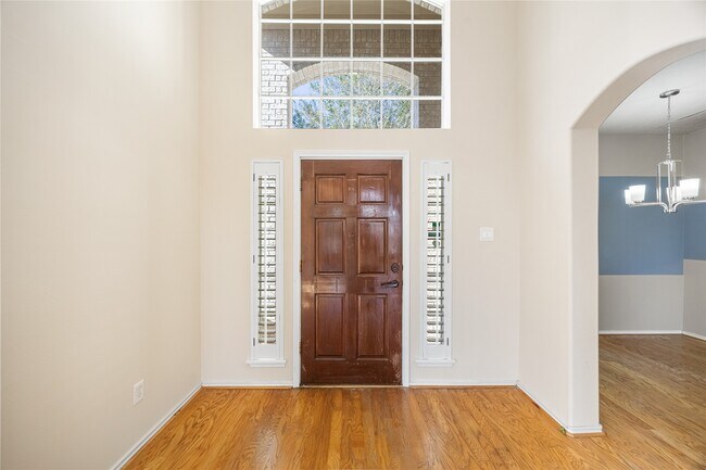 Building Photo - 12347 Shadowvista Dr