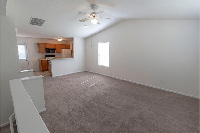 Foto del edificio - 3324 E St Charles Rd