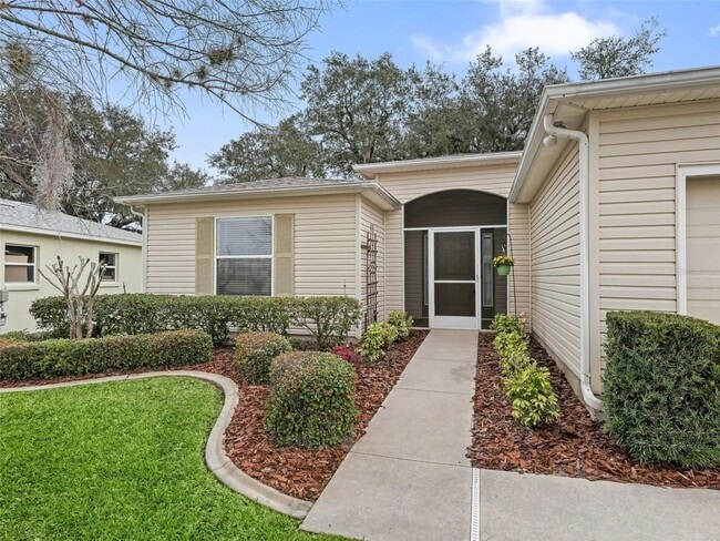 Building Photo - 32937 Enchanted Oaks Ln