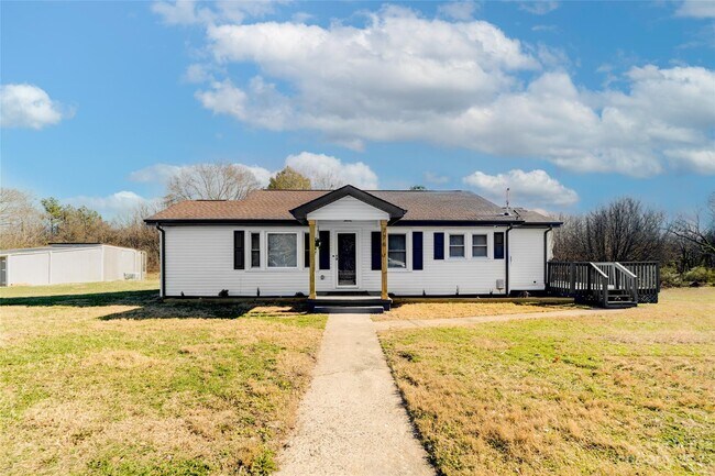 Building Photo - 776 Watkins Rd
