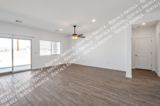 Foto del edificio - 35024 N Palm Dr